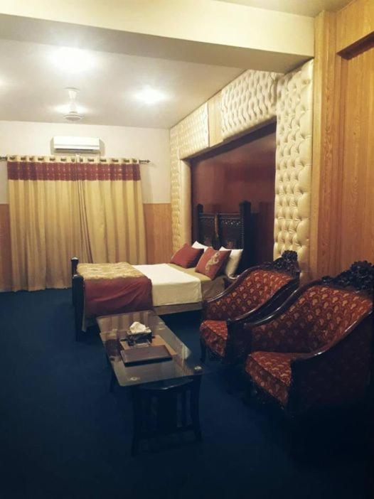 Divine Hotel Rawalpindi Ngoại thất bức ảnh