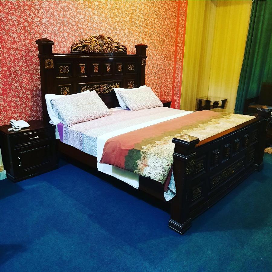 Divine Hotel Rawalpindi Ngoại thất bức ảnh